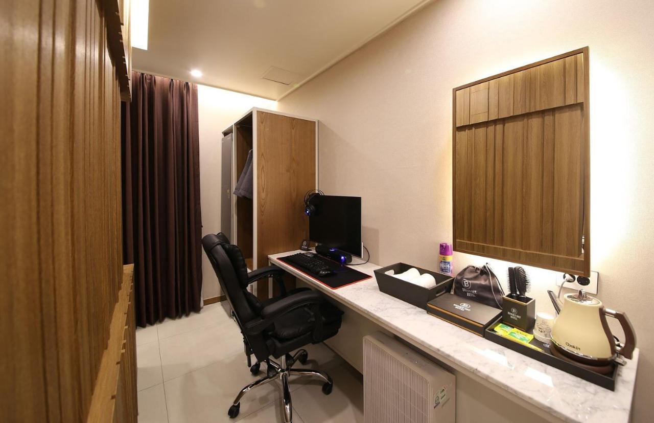Brown Dot Hotel Sinan Gwangju Metropolitan City Bagian luar foto
