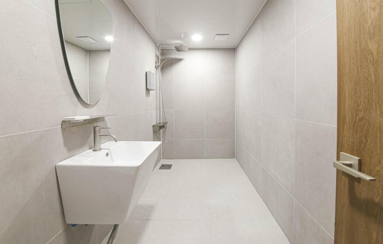 Brown Dot Hotel Sinan Gwangju Metropolitan City Bagian luar foto