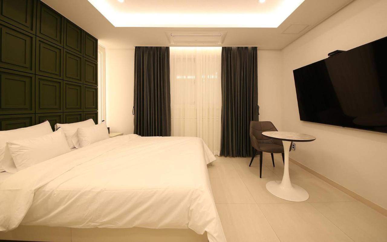 Brown Dot Hotel Sinan Gwangju Metropolitan City Bagian luar foto