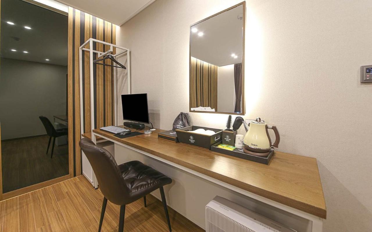 Brown Dot Hotel Sinan Gwangju Metropolitan City Bagian luar foto