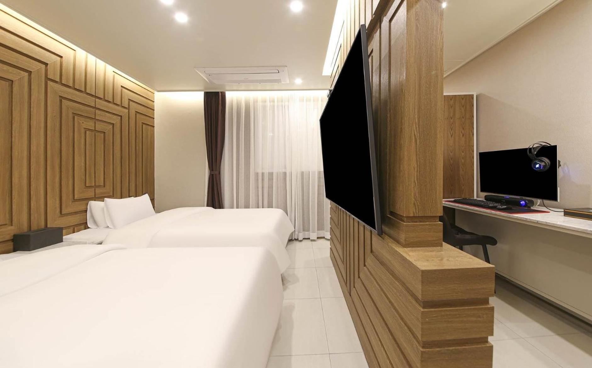 Brown Dot Hotel Sinan Gwangju Metropolitan City Bagian luar foto